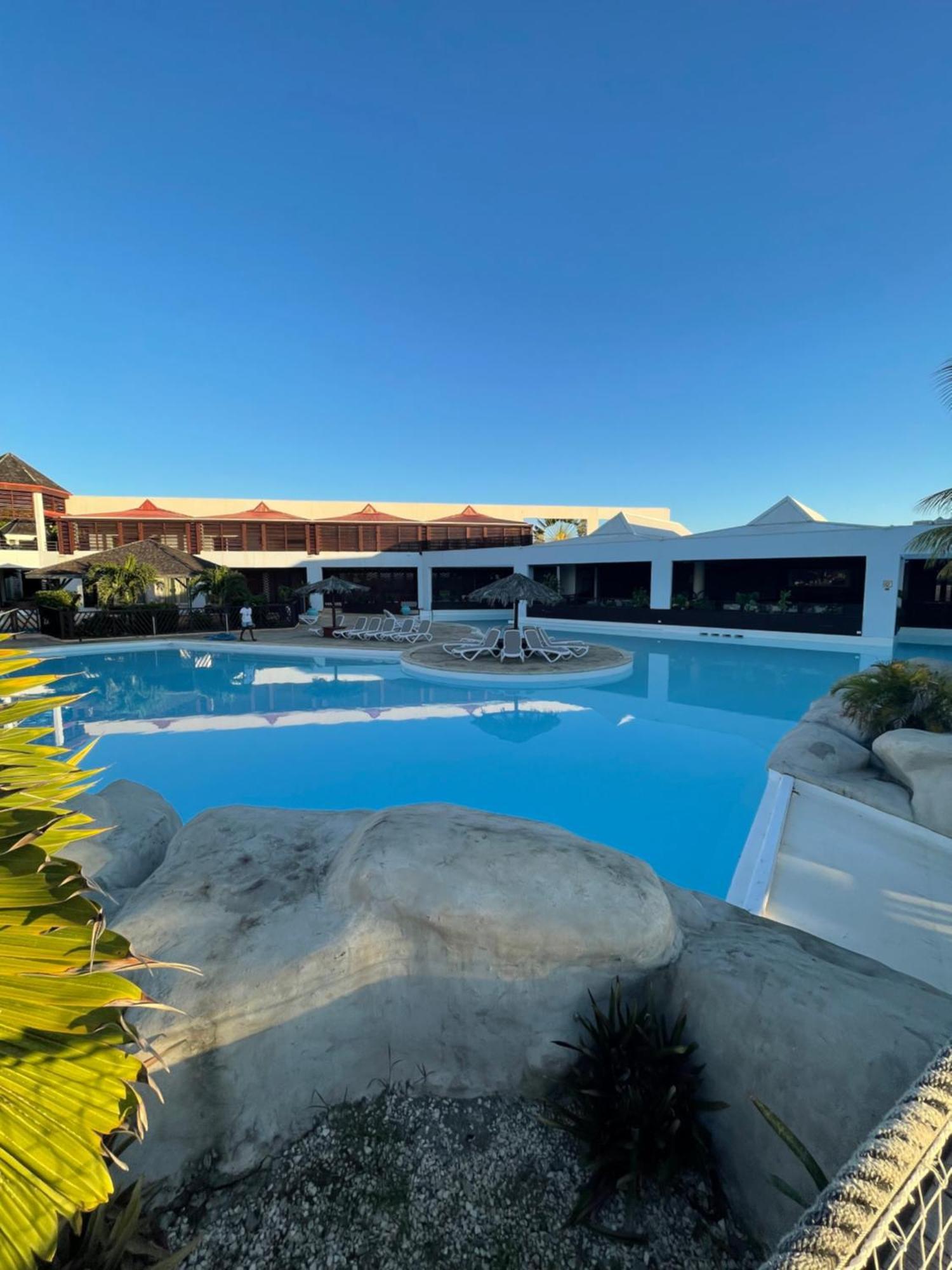 Studio 25 M Manganao Joela 4 Personnes Avec Machine A Laver (Adults Only) Saint-Francois  Luaran gambar