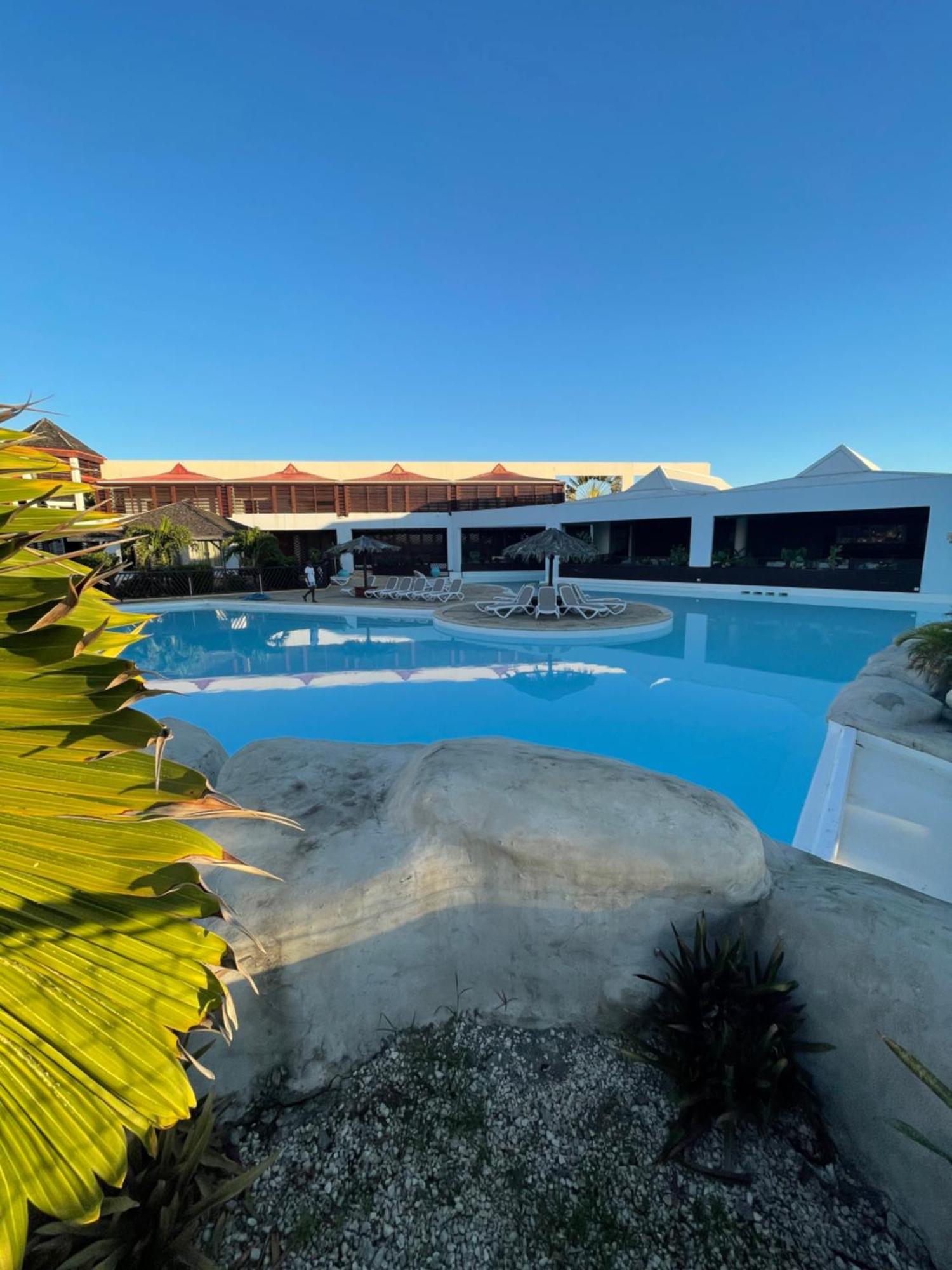 Studio 25 M Manganao Joela 4 Personnes Avec Machine A Laver (Adults Only) Saint-Francois  Luaran gambar